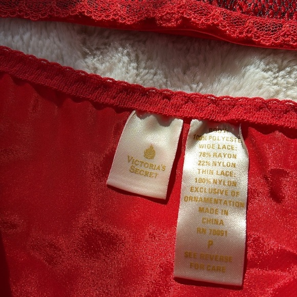Victoria’s Secret Vintage Gold Tag Two Piece Red Satin Set Size Small - Picture 4 of 6